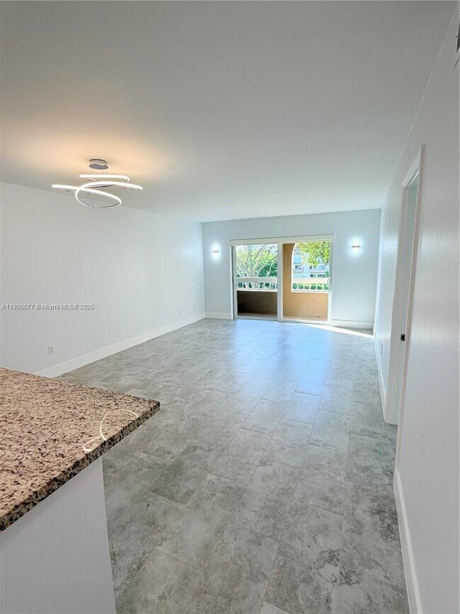 Photo - 7840 Camino Real Unidad P-312