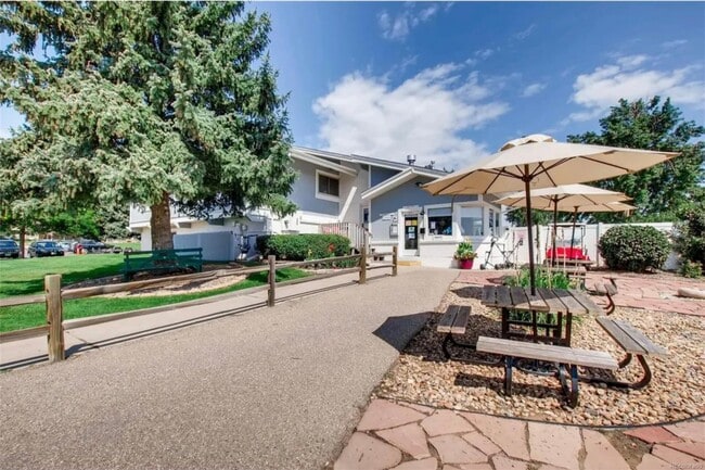 Photo - 205 Cypress Cir