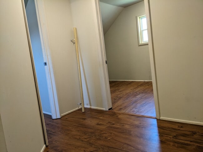 Photo - 102 Catherine St