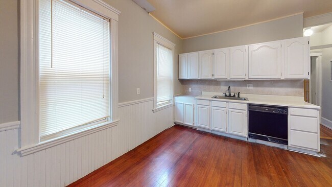 Photo - 8 Olmstead St Unit 2