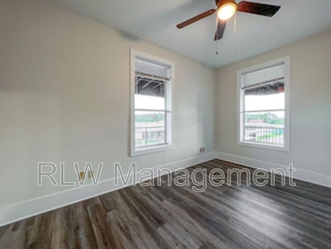 Photo - 11 N Central Ave