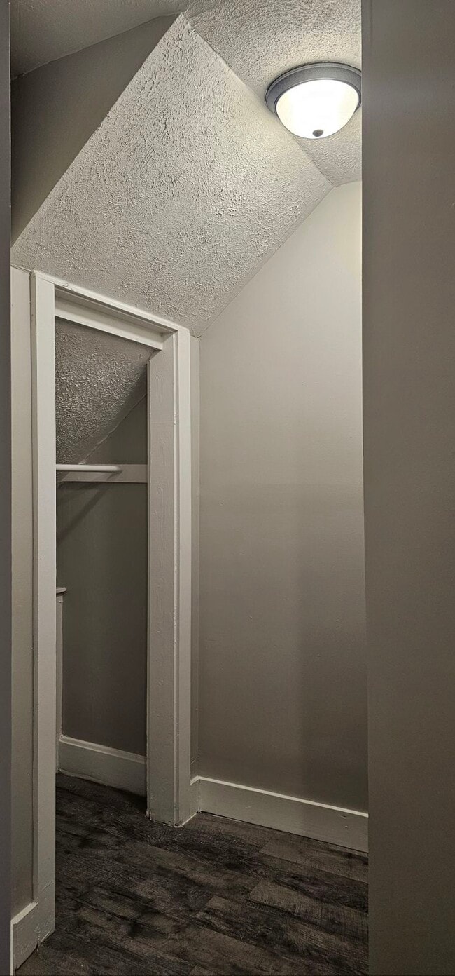 Photo - 405 Lincoln Way W Unidad Apt B