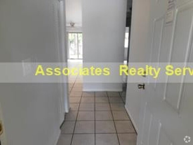 Building Photo - Aeon Capital LLC- Alamar Gardens-604 Unit B Rental