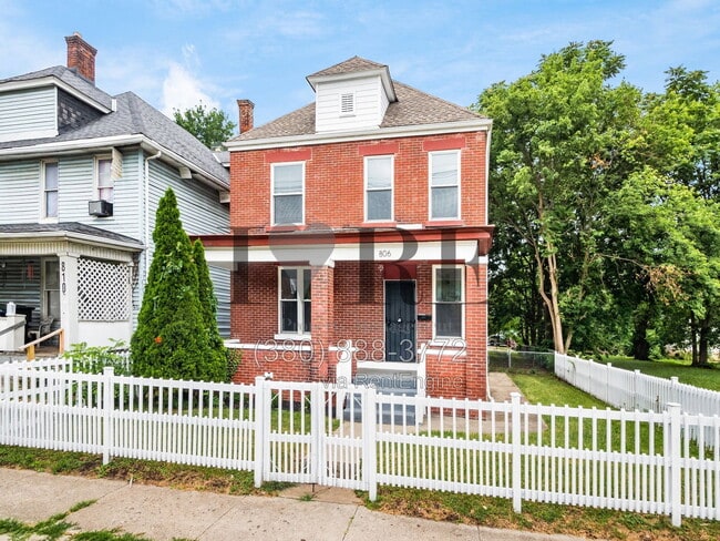 806 Sullivant Ave