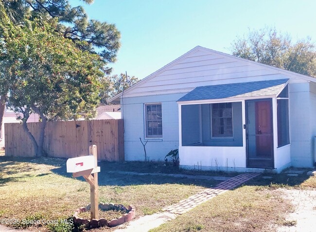 Photo - 807 E Azalea Ct