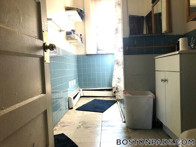 Photo - 201 Harvard Ave Unidad 2