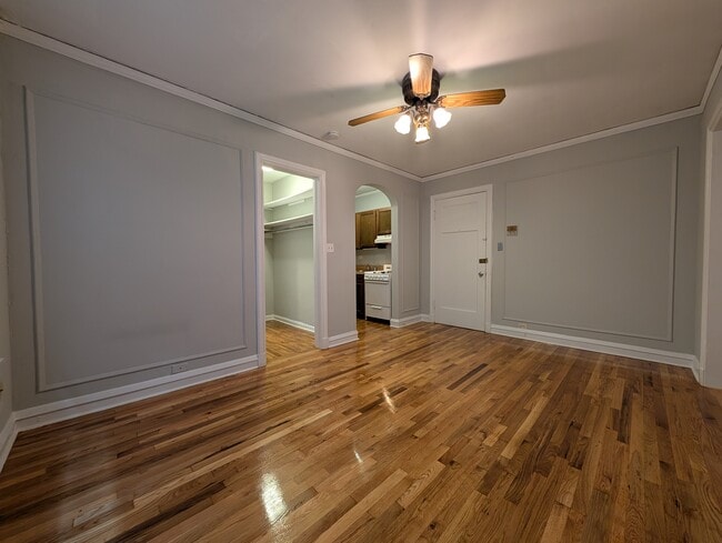 Photo - 832 W Wolfram St Unit 837-306