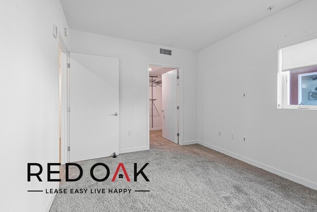 Photo - 11405 1/4 Chandler Blvd-303 Unit 303