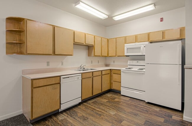 Photo - Englewood Vista