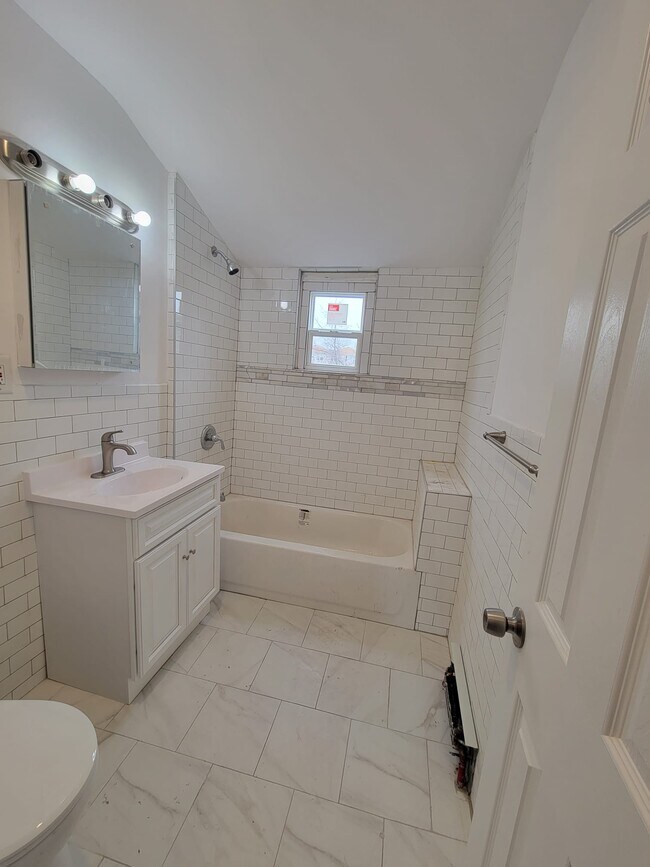 Photo - 1323 McBride St Unidad 2