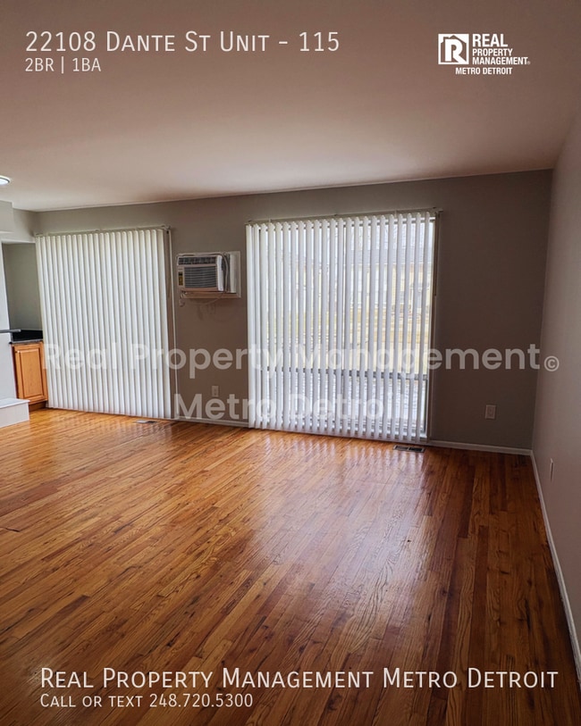 Photo - 22108 Dante St