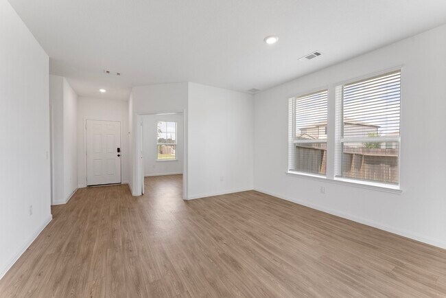 Photo - 25718 Merino Ct