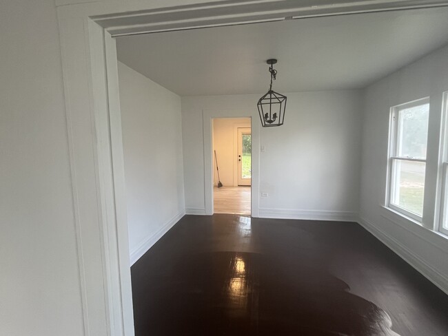Photo - 2101 Sanger Ave
