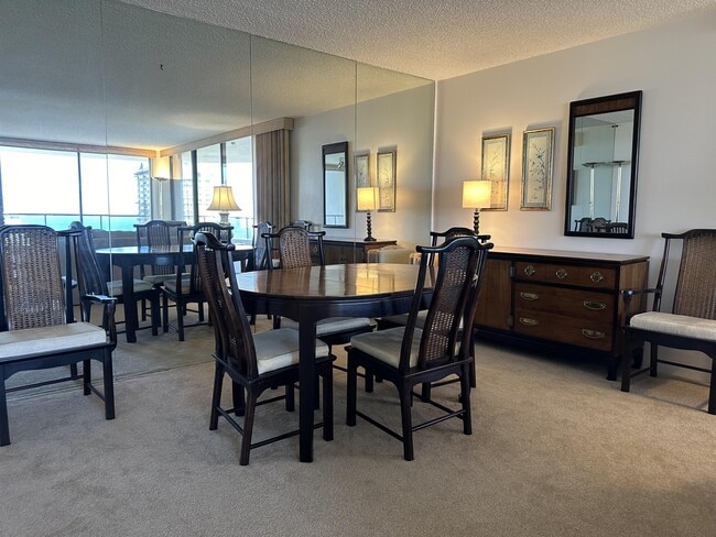 Photo - 1910 Ala Moana Blvd