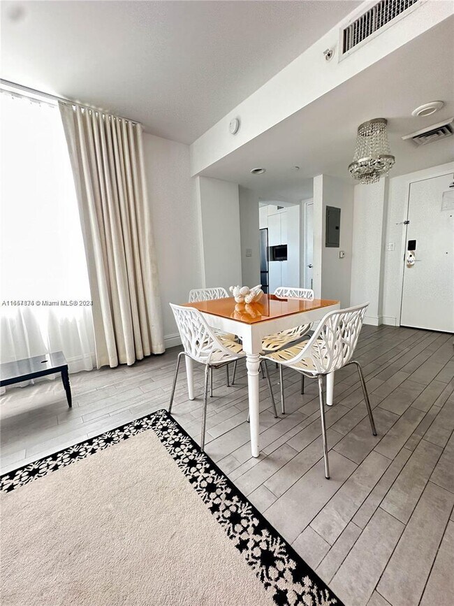 Photo - 1100 West Ave Unit 1402