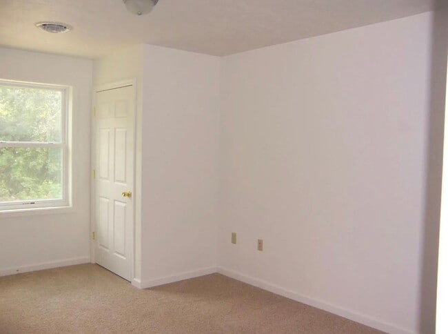 Photo - CLEMENS LANE 137/139 Unit 137