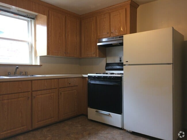 Building Photo - 75 Fuller St Unit 1 Rental