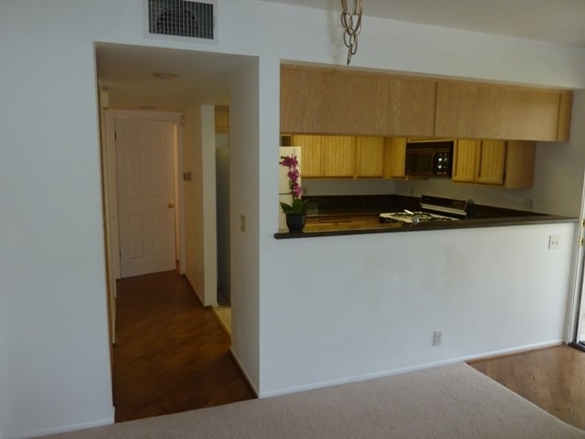 Photo - 2 Bedroom Goleta Condo