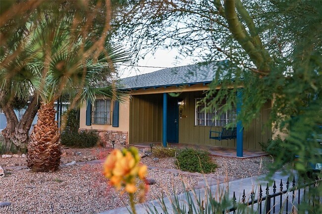 Photo - 706 Bracken Ave House