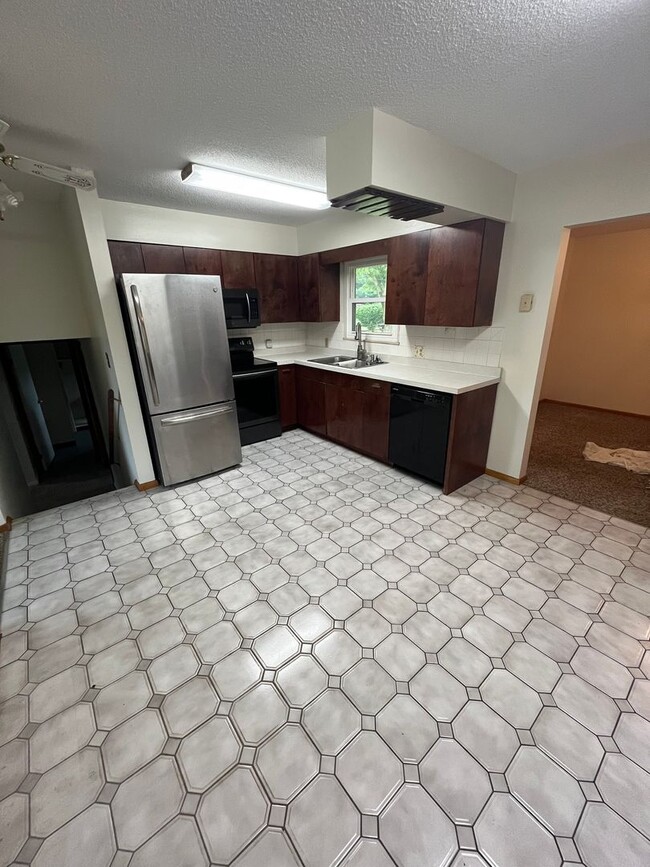 Photo - Country Feel