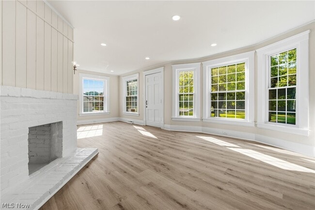Photo - 22955 Fairmount Blvd
