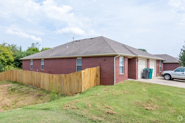 Photo - Plantation Laura