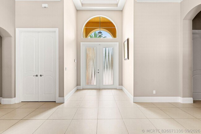 12121 Sunnydale Dr