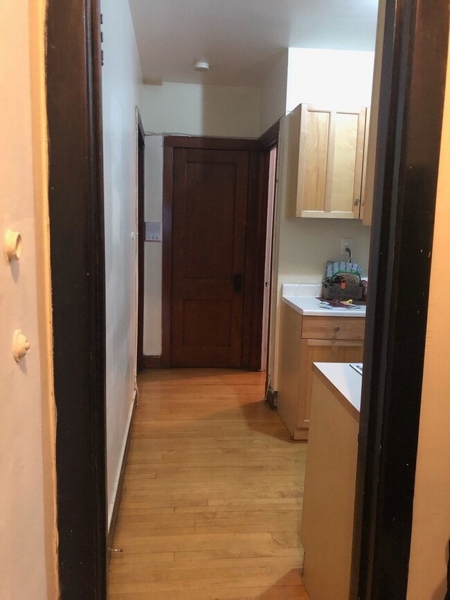 Photo - 1415 W Cornelia Ave Unit 1