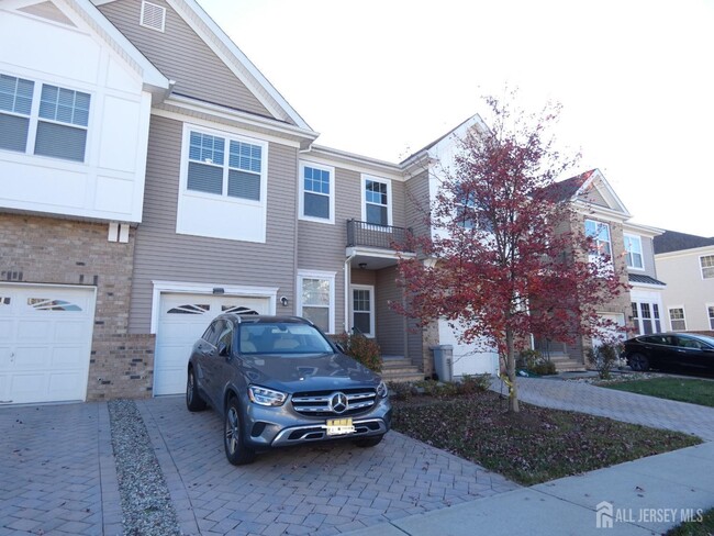 Photo - 40 Clifford Cir Townhome