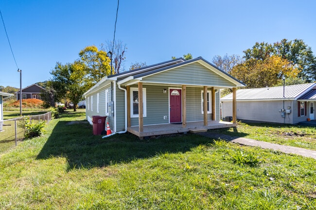 Photo - 1608 E Fairview Ave House