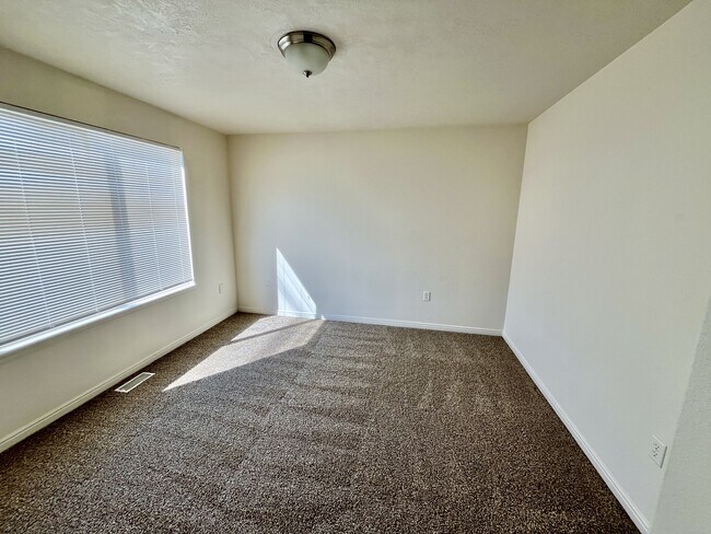 Photo - 5082 W Wind Rock Ln