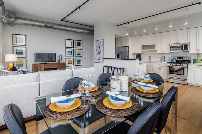 Photo - 298 Coles St Unit 12D