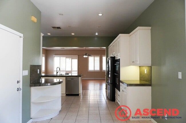 Photo - Spacious 4 Bed, 2.5 Bath Home in HOA Community – Full Appliance Package Included!