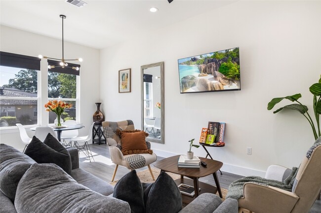 Building Photo - 4802 Angleton St