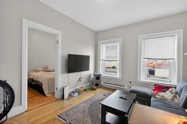 Photo - 528 Dorchester Ave Unidad 2