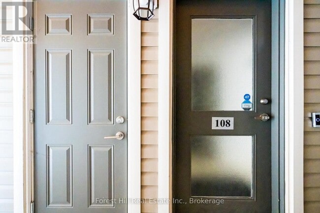 Photo - 2 Anchorage Cres Unité 108