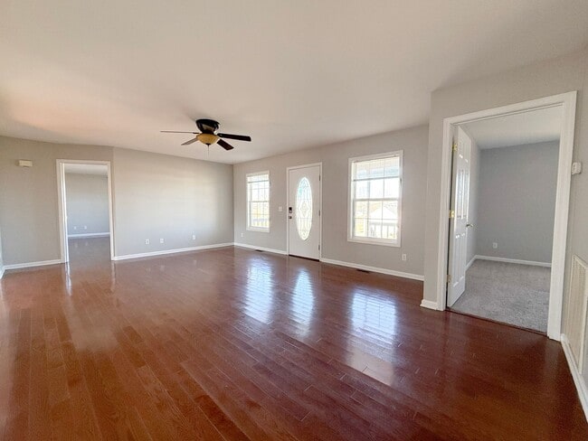 Photo - Spacious 3-Bedroom Home with Huge Basement, Garage, and Scenic Country Views