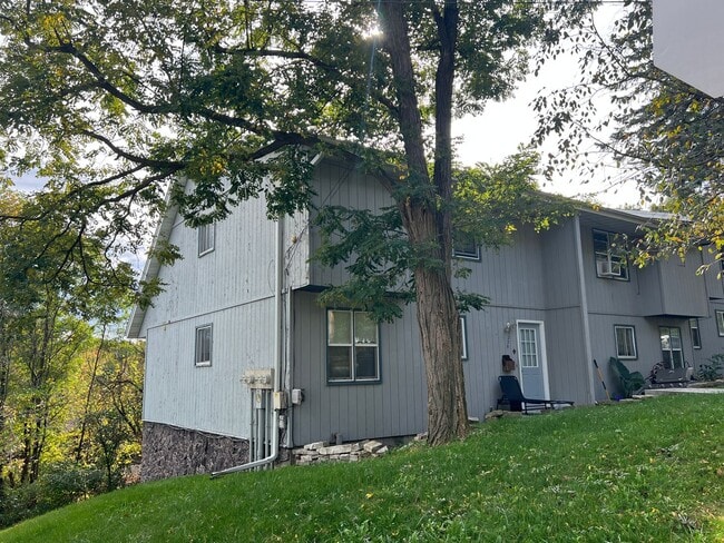 1229 Augusta Avenue
