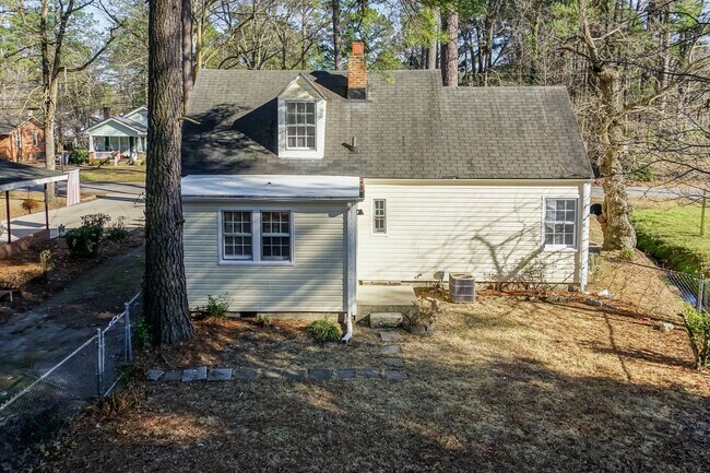 Photo - Amazingly large 2 bedroom home with fenced yard!