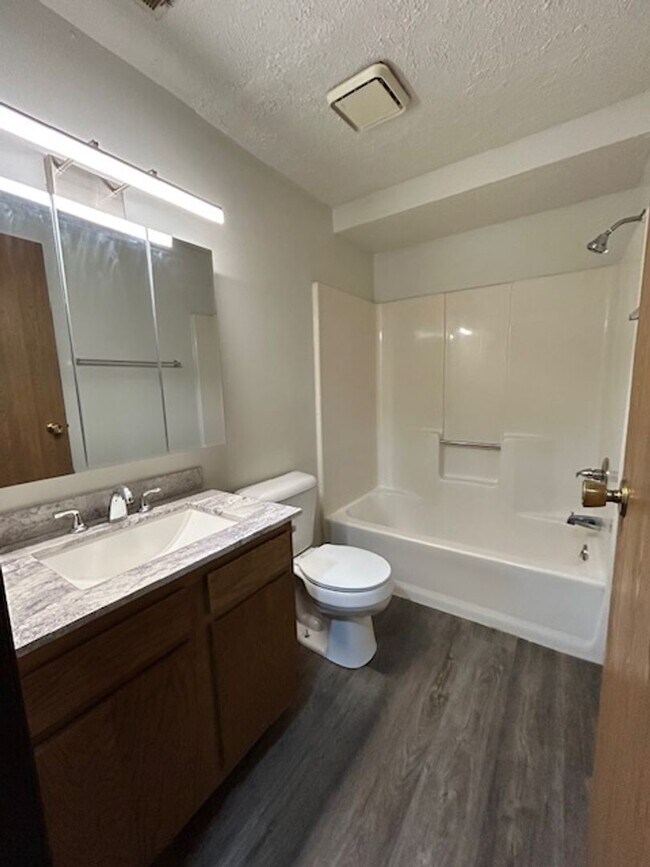 Photo - 2 bedroom, 1 Bath Apartment - Ground Floor Unidad 02