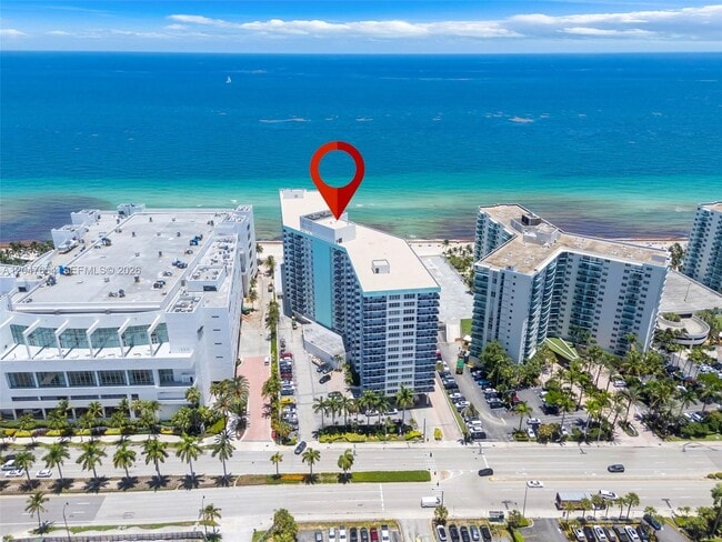 Building Photo - 3725 S Ocean Dr Unit PH03
