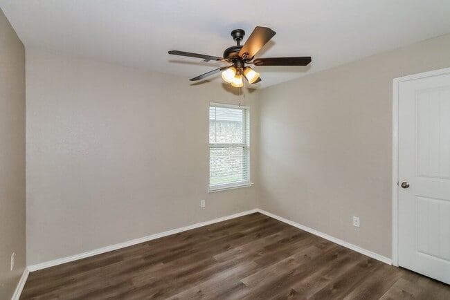 Photo - 8102 Rose Petals Ln
