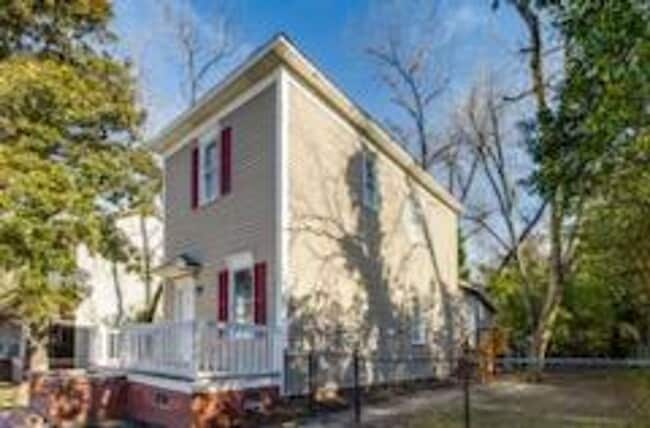 Photo - 1113 Olympia Ave Unit B