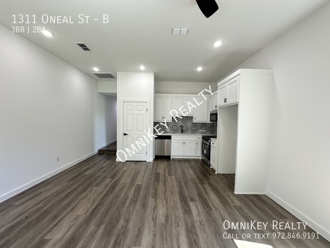 Photo - 1311 Oneal St Unidad B