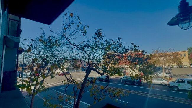 Photo - 1121 40th St Unit 1204