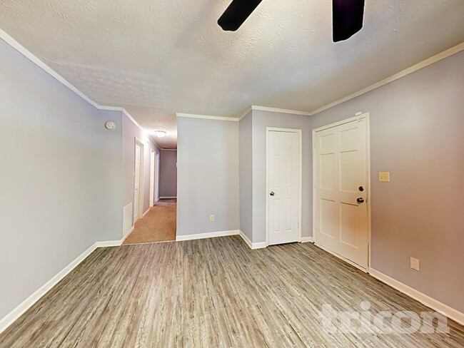 Photo - 68 Belmont Ln