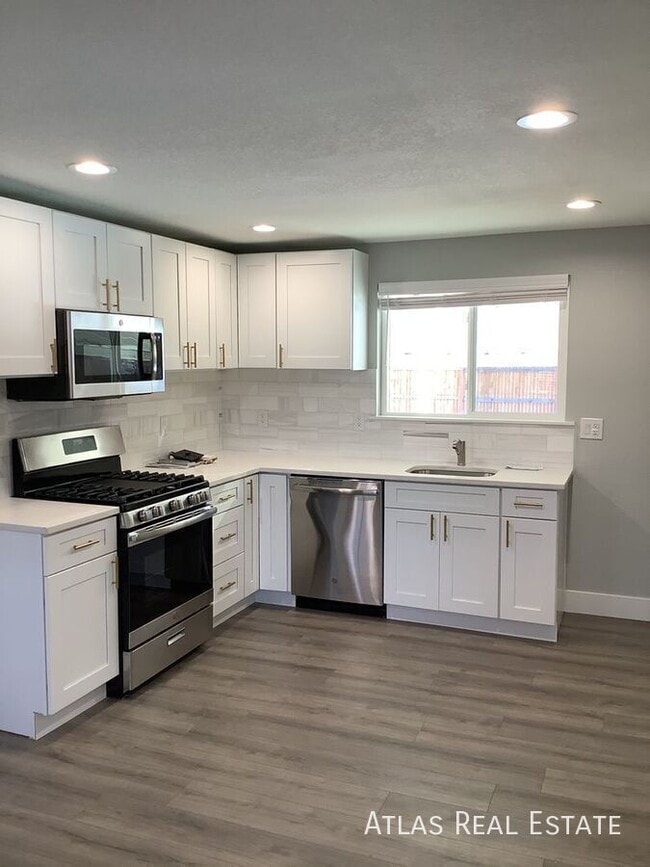 Photo - 13666 E Dakota Ave