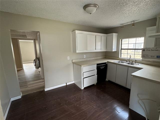 Photo - 1202 E Tarrant St