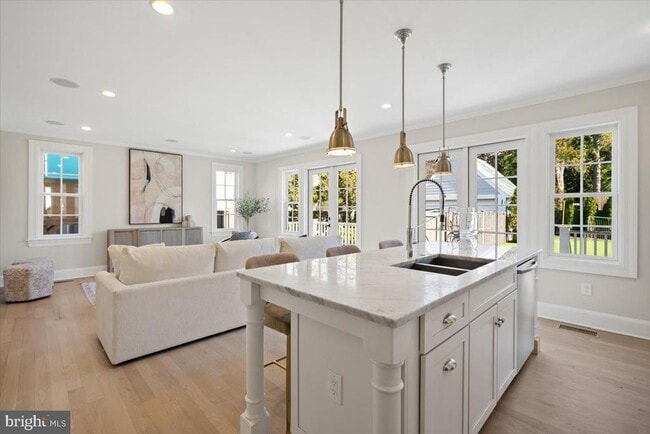 Photo - 3213 Foxhall Rd NW