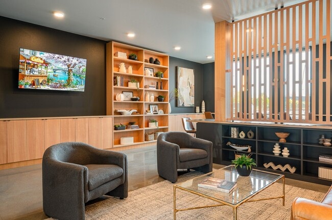 One Twenty Up | Resident Lounge